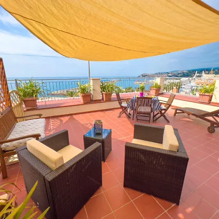 Vista Mare Borgo Peri אימפריה