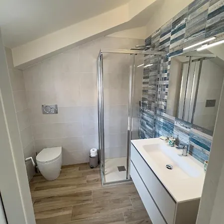 Vista Mare Borgo Peri דירה