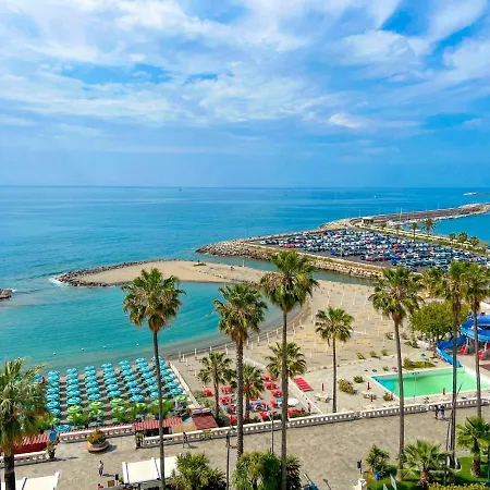 Vista Mare Borgo Peri דירה *