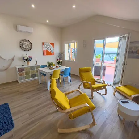 Vista Mare Borgo Peri אימפריה